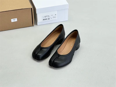 Black mid heel