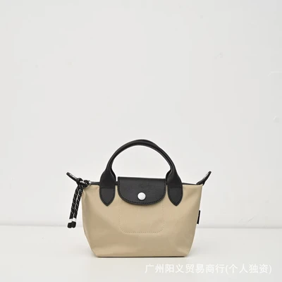 Clay color