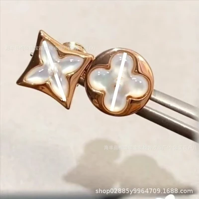 Ab-b style earrings white shell