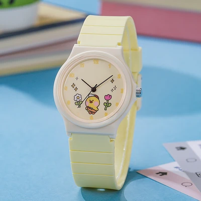 Light yellow cartoon face with beige shell