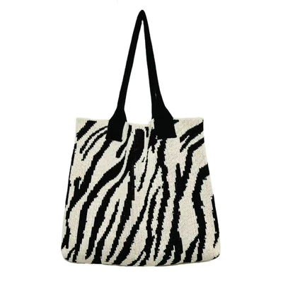 357—zebra black and white