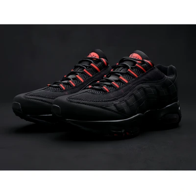 Black and red shoelaces
