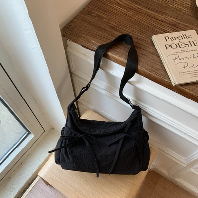 Black solid color bow