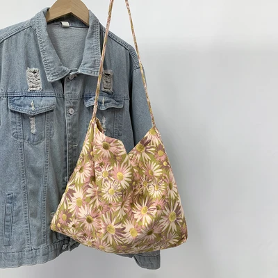 Big daisy pink one with crossbody and zipper