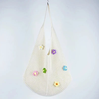 357-6 flowers beige white