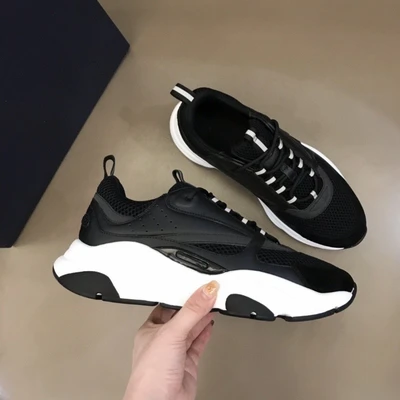 B22 black and white original box