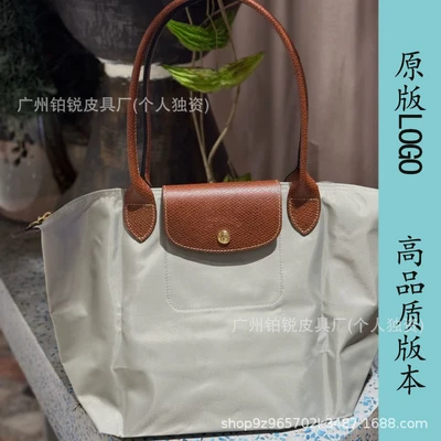 Classic pebble gray