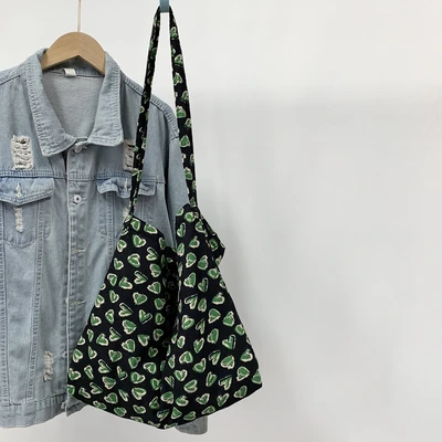 One green love with zipper