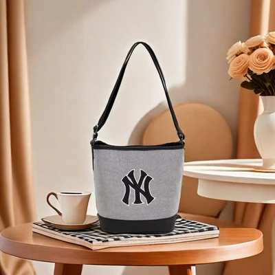 Canvas bucket black