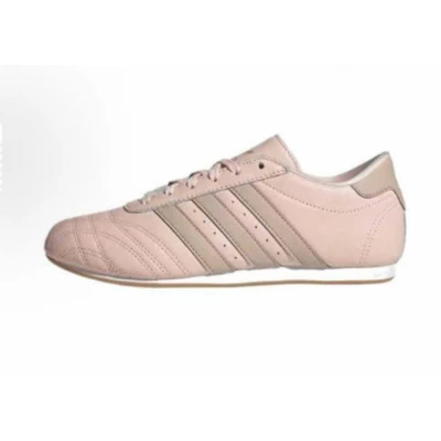 Light pink brown (with shoelaces)