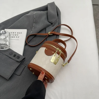 Beige with Brown-No pendant