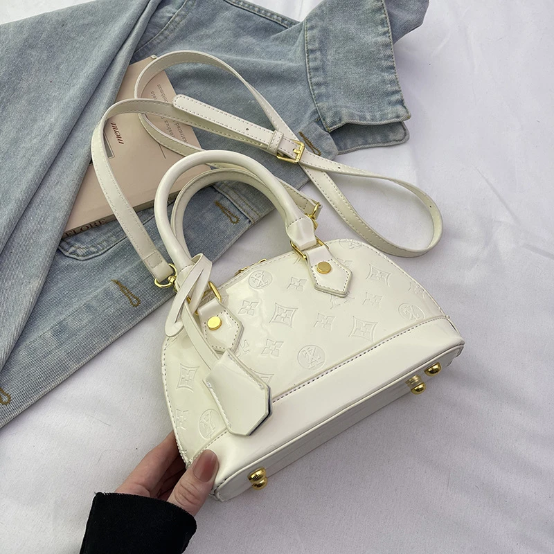Super Popular Foreign Trade Wholesale Shell Bag 2026 Trendy This Year, Light Luxury High-End Stylish Design Shoulder Crossbody Bag for Women