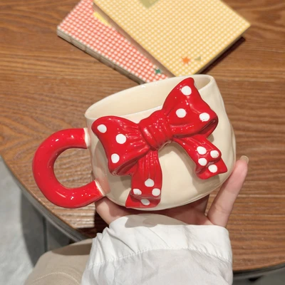 Red polka dot bow single cup