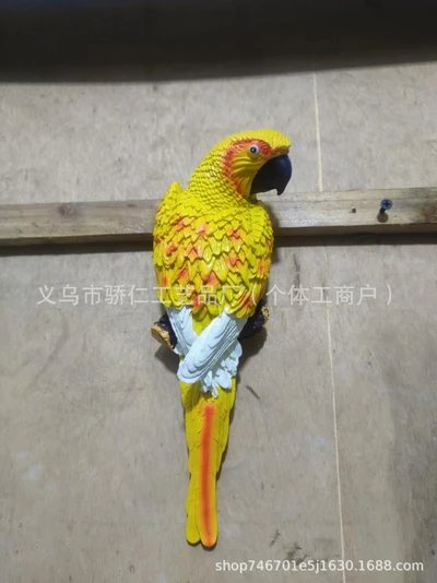 No. 1 yellow left parrot