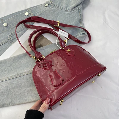 Large style-red