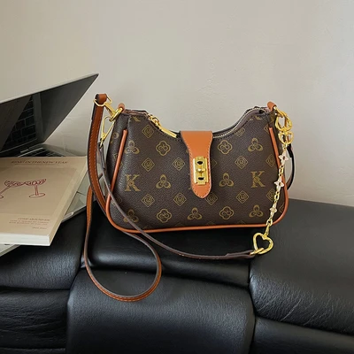 No pendant-brown