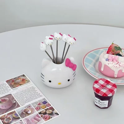 White kitten base + 5 forks