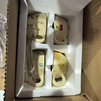 Pack of four (excluding spoons)