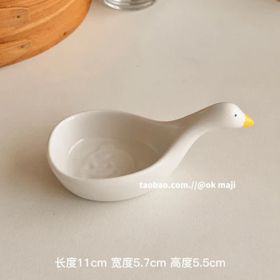 Duck sauce dish