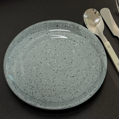 London gray - thick edge 8inch plates