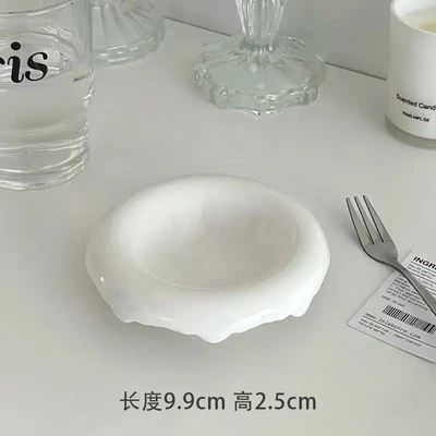 Small round dish