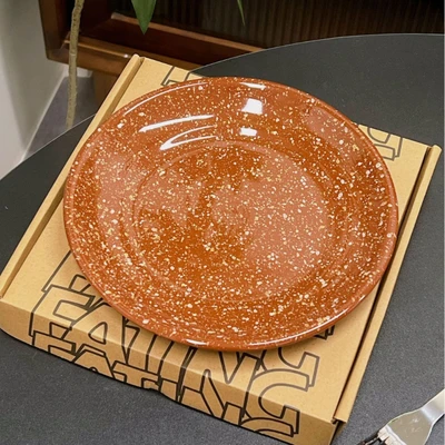 Montreal maple leaf color - thick edge 8inch plate