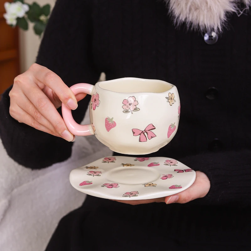 High-Appearance Value Instagram-Style Coffee Cup and Saucer, Light Luxury and High-End Feel, Afternoon Tea Cup, Design-Inspired Ceramic Mug Gift