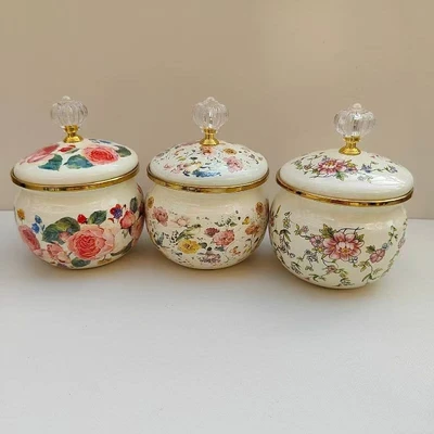 Sugar bowl