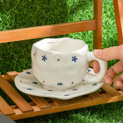 Xd-1060-010j cup and saucer (retro flower)