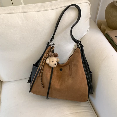 Brown with black + pendant