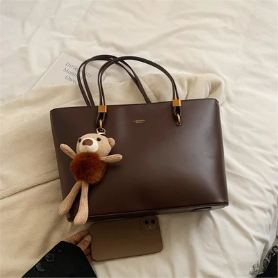 Brown (with pendant)