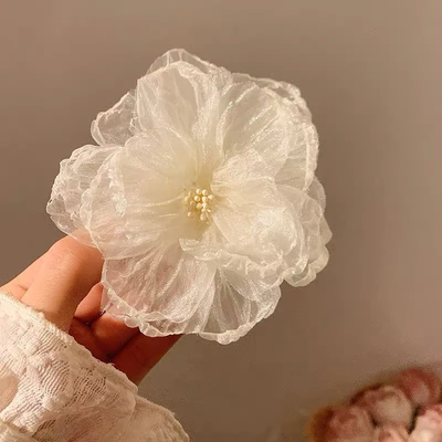 Beige stamens