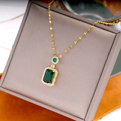 Green Necklace