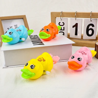 Piece duck-random color [bag]