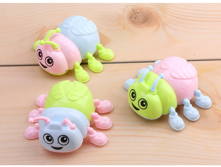Stall Toy Cartoon Huili Mouse Toy Car Bees Children's Toy Car Kindergarten Merchants Super Small Gifts