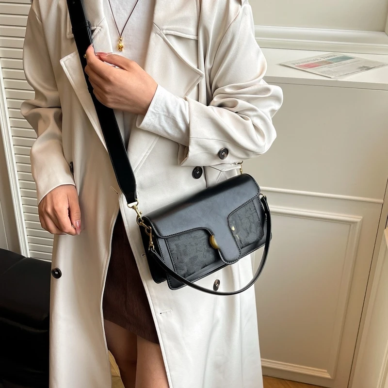 COACH Begs Collection - Strong Materials
