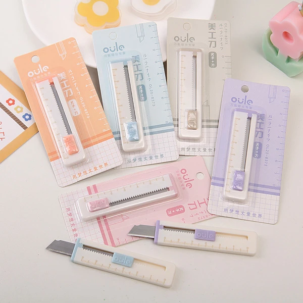 Mini Slim Safety Paper Cutter – Cute Pastel Design & Bookmark-Style Utility Tool