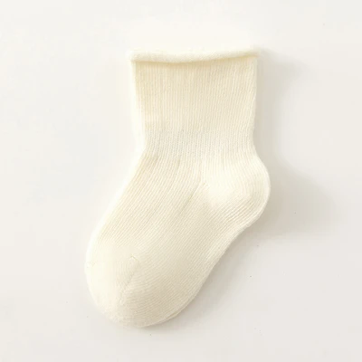 Solid color off-white