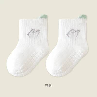 8182-white