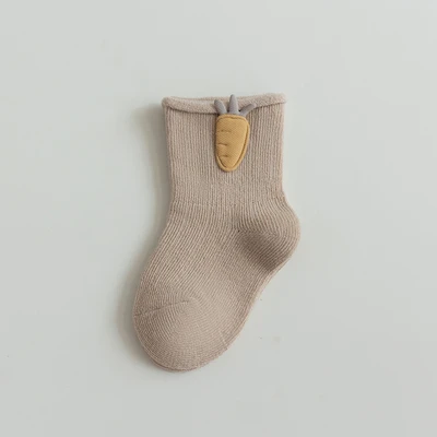 Radish khaki