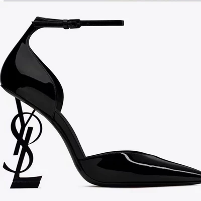 Black heel hollow