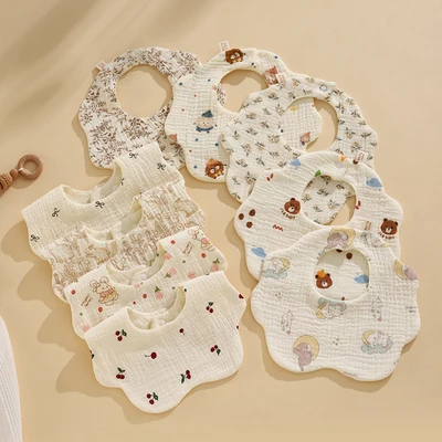6-layer wrinkled cloth bibs randomly distributed