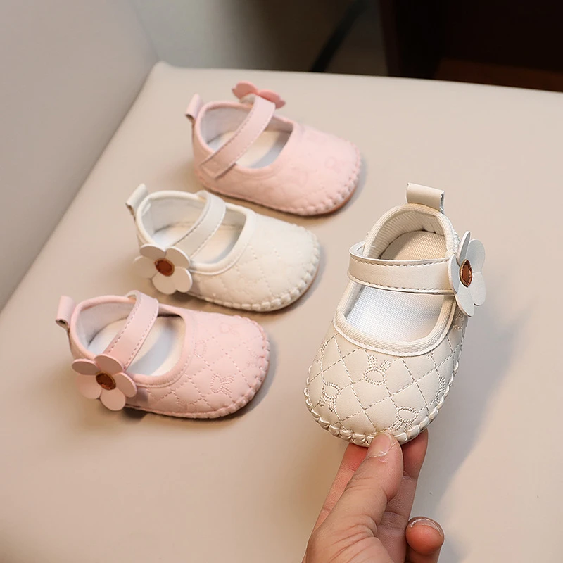 Semi-soft bottom princess shoes Artificial Leather