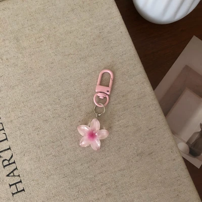 Color transparent daisy key chain [light powder]]