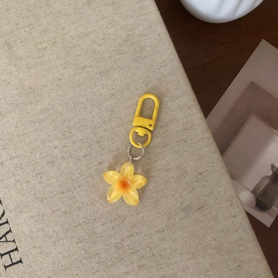 Color transparent daisy key chain [yellow]]
