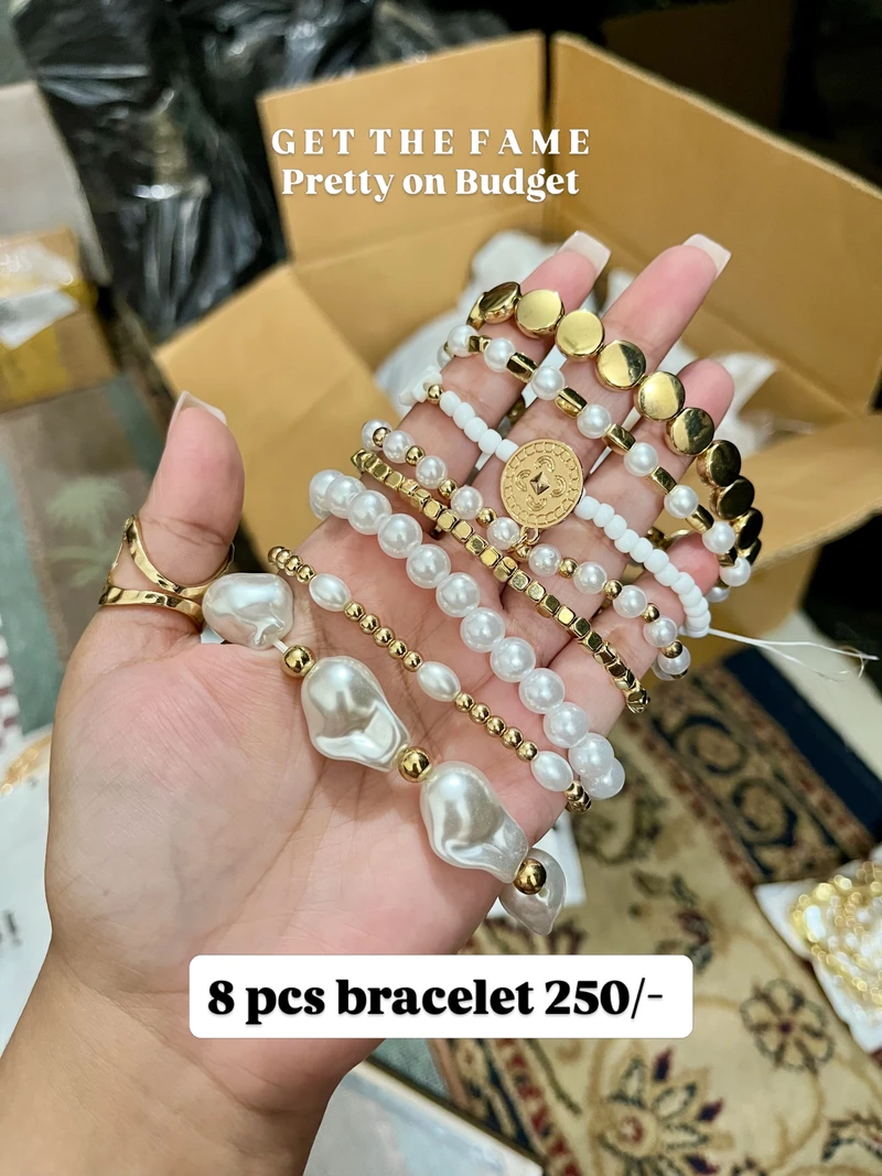 8 pcs Tour Friendly Bracelet Set ✨