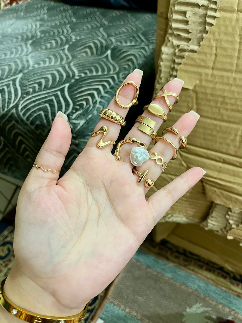 12 pcs Trendy Fashionable Ring Set ✨💍