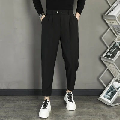 Black [regular]]
