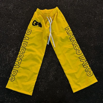 Xho2mrs8d-yellow