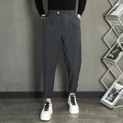 dark gray [paragraph regular]]
